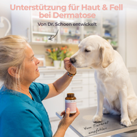 Hund und Tierärztin Dr. Schoen mit Dermaheld, zur Unterstützung der Hautfunktion